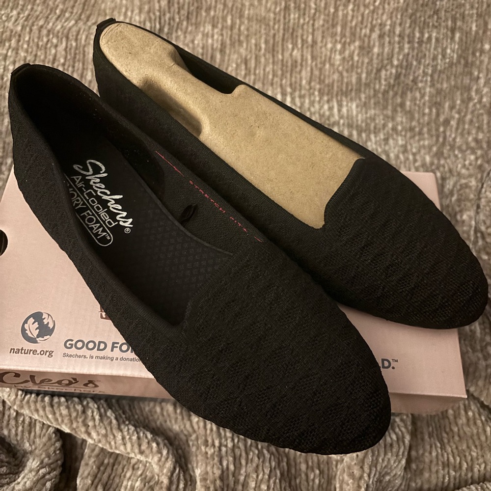 Skechers Cleo's Eco-Friendly Slip-Ons